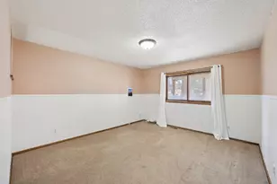 302 Sidney St E, Saint Paul, MN 55107 - Photo 30