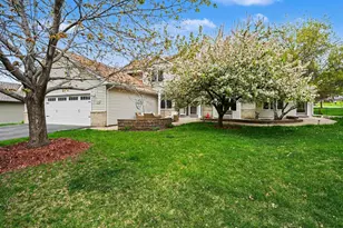 2635 79th St E, Inver Grove Heights, MN 55076 - Photo 2