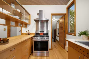 2421 Irving Ave S, Minneapolis, MN 55405 - Photo 16