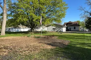 219 Park Pl W, Norwood Young America, MN 55368 - Photo 38