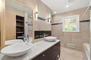 5300 Circle Down, Golden Valley, MN 55416 - Photo 16