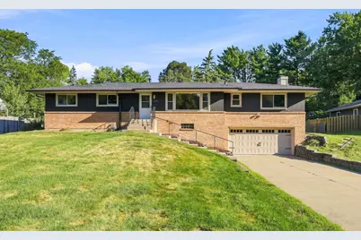 5300 Circle Down, Golden Valley, MN 55416 - Photo 1