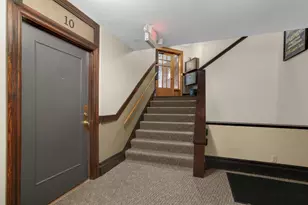 385 Laurel Ave, Saint Paul, MN 55102 - Photo 12