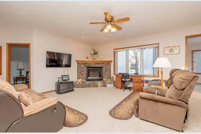 419 Independence Street NE, New Prague, MN 56071 - Photo 12