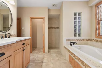 2121 Crestview Drive, Chanhassen, MN 55331 - Photo 24