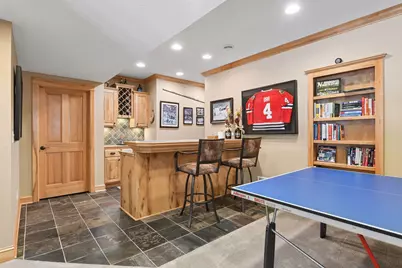 2121 Crestview Drive, Chanhassen, MN 55331 - Photo 32