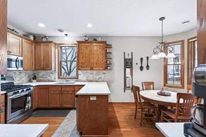 343 Sophia Avenue E, Maplewood, MN 55117 - Photo 8