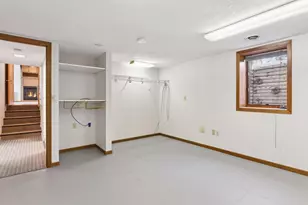 8449 Morris Cir, Bloomington, MN 55437 - Photo 20