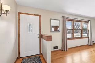 8449 Morris Cir, Bloomington, MN 55437 - Photo 2