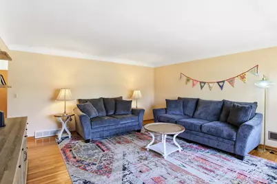 909 14th Street W, Hastings, MN 55033 - Photo 6