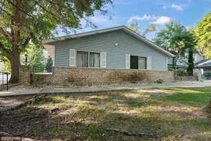 1202 W Royal Oaks Dr, Shoreview, MN 55126 - Photo 1