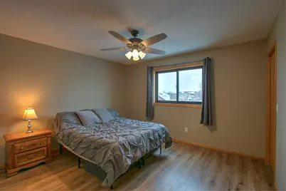 1220 10th Avenue SE, Cambridge, MN 55008 - Photo 10