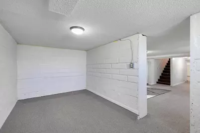 6425 Fremont Avenue N, Brooklyn Center, MN 55430 - Photo 38