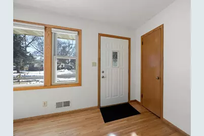 2189 Howard Court, Saint Paul, MN 55119 - Photo 6