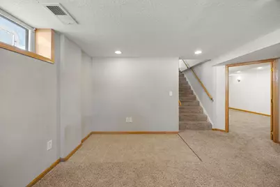 2189 Howard Court, Saint Paul, MN 55119 - Photo 24