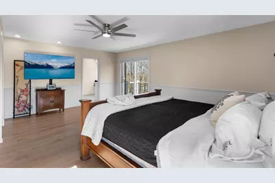 10692 Mount Curve Road, Eden Prairie, MN 55347 - Photo 32