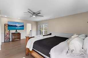 10692 Mt Curve Rd, Eden Prairie, MN 55347 - Photo 32