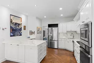 10692 Mt Curve Rd, Eden Prairie, MN 55347 - Photo 8