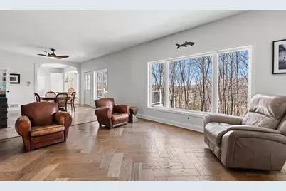 10692 Mount Curve Road, Eden Prairie, MN 55347 - Photo 14