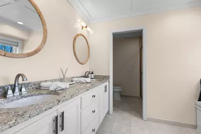 10692 Mount Curve Road, Eden Prairie, MN 55347 - Photo 36