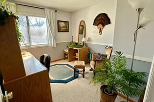 1621 City View Dr, Eagan, MN 55121 - Photo 8