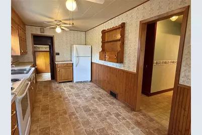 222 Spruce Street, Spooner, WI 54801 - Photo 8