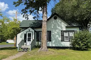 222 Spruce St, Spooner, WI 54801 - Photo 2