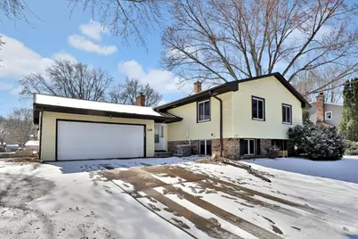 738 County Road B E, Maplewood, MN 55117 - Photo 1