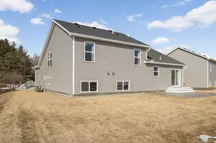 1515 Raymond Dr, Waconia, MN 55387 - Photo 26
