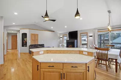 1710 16th Street SW, Austin, MN 55912 - Photo 8