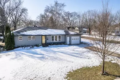 729 W Birch Avenue, Fergus Falls, MN 56537 - Photo 1