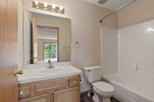 1613 County Rd D E, Maplewood, MN 55109 - Photo 10