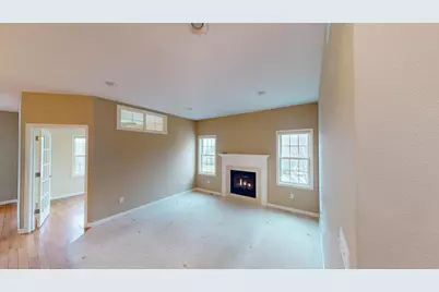 807 Maple Shade Drive, Holmen, WI 54636 - Photo 4