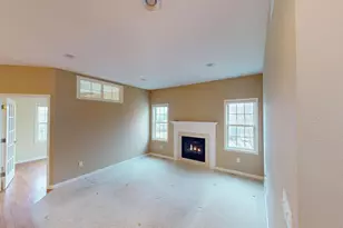 807 Maple Shade Dr, Holmen, WI 54636 - Photo 4