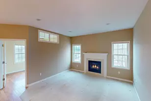 807 Maple Shade Dr, Holmen, WI 54636 - Photo 10