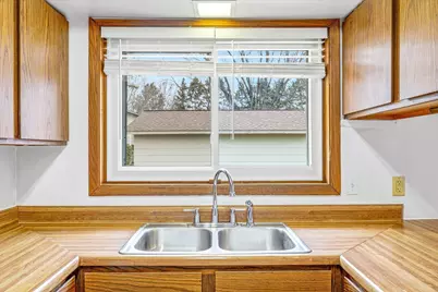 30120 Akerson Street, Lindstrom, MN 55045 - Photo 8