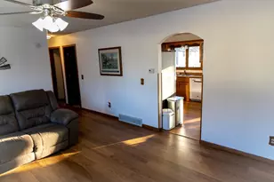 818 S 10th St, Lake City, MN 55041 - Photo 18