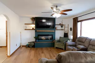 818 S 10th St, Lake City, MN 55041 - Photo 16