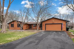 9784 Kirkwood Ln N, Maple Grove, MN 55369 - Photo 2