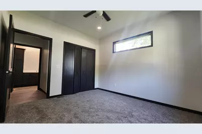 901 7th Ave SW, Pipestone, MN 56164 - Photo 16