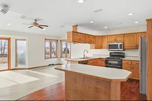 141 Fairlawn Ave E, Winsted, MN 55395 - Photo 10