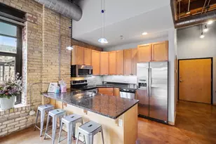 607 Washington Ave S, Minneapolis, MN 55415 - Photo 2