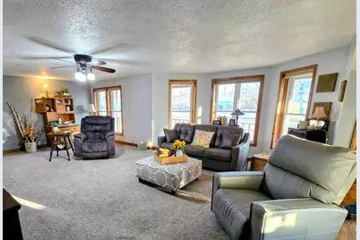 321 5th Avenue SE, Pipestone, MN 56164 - Photo 24