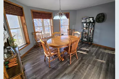 321 5th Avenue SE, Pipestone, MN 56164 - Photo 6