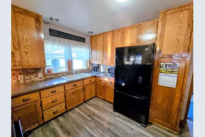 321 5th Avenue SE, Pipestone, MN 56164 - Photo 12