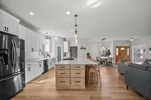 12314 Sunnybrook Rd, Eden Prairie, MN 55347 - Photo 6