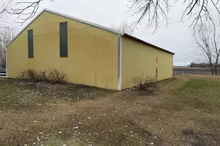 175 30th St SW, Benson, MN 56215 - Photo 6