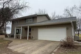 175 30th St SW, Benson, MN 56215 - Photo 1