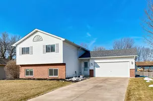 3265 Norway Dr S, Cambridge, MN 55008 - Photo 1