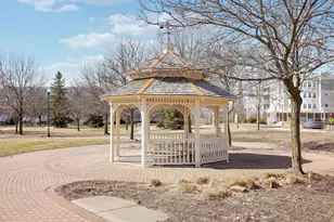 2826 Clover Ridge Dr, Chaska, MN 55318 - Photo 22